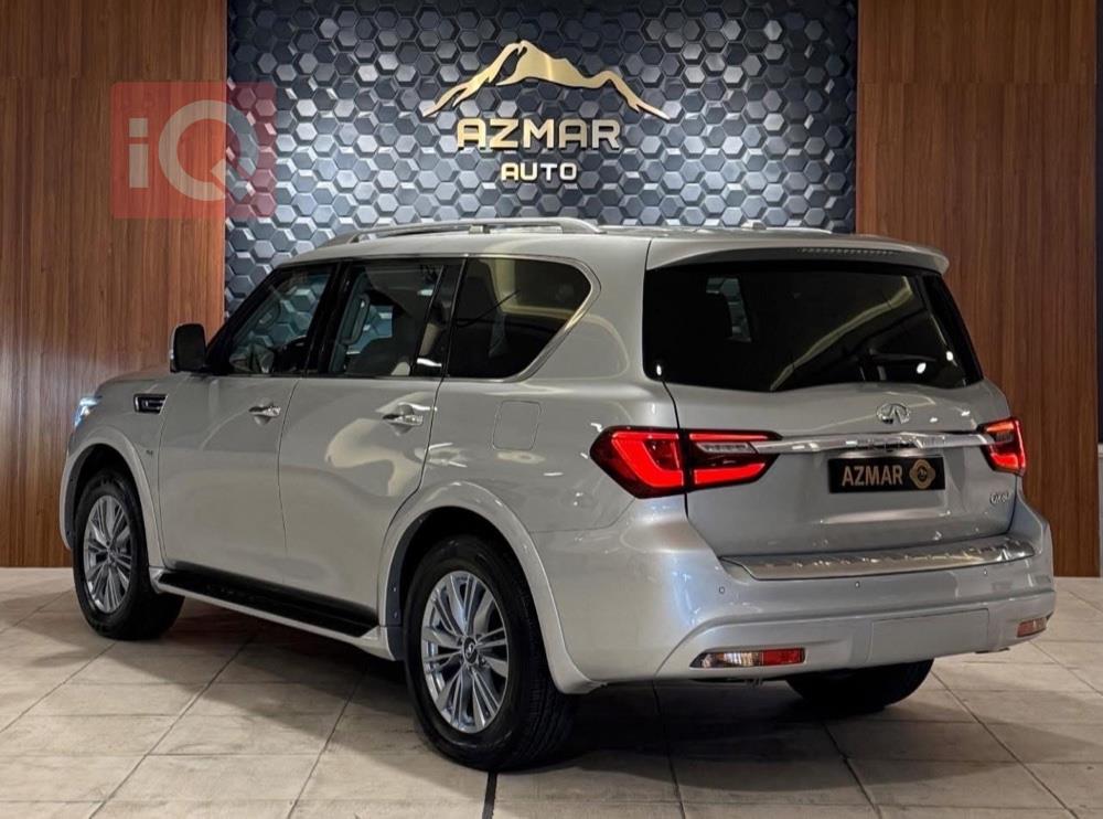 Infiniti QX80